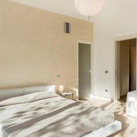 Villa Il Renzito 8, Emma *