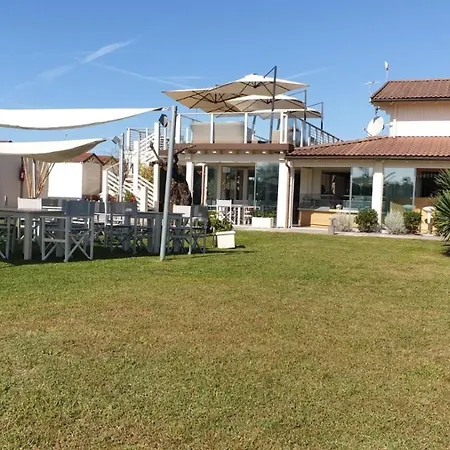 Il Renzito 8, Emma Villa *